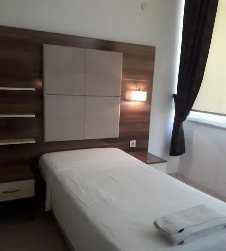 Alsancak Uygulama Oteli Hotel *