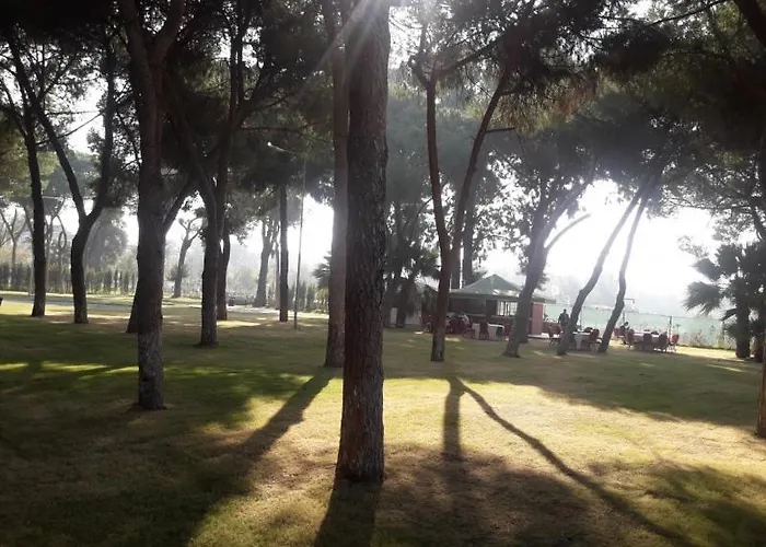 Alsancak Uygulama Oteli Hotel *